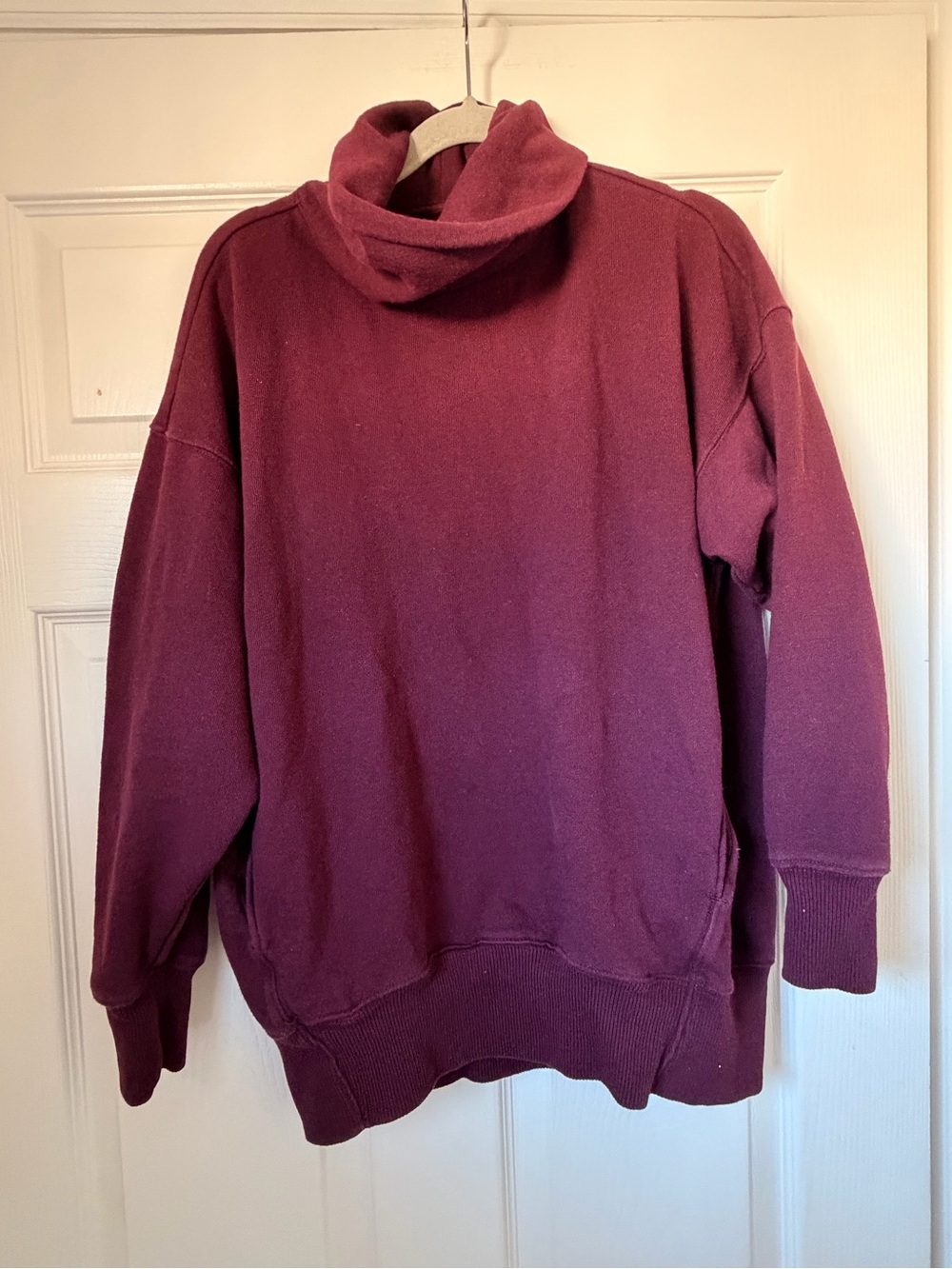 aerie women’s Burgundy Turtleneck Sweater